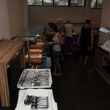 Malhun 호텔 페티예